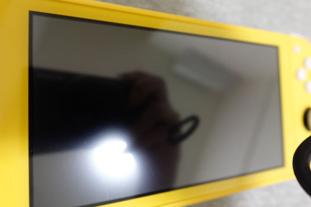 【本体のみ】Nintendo Switch Lite イエロー