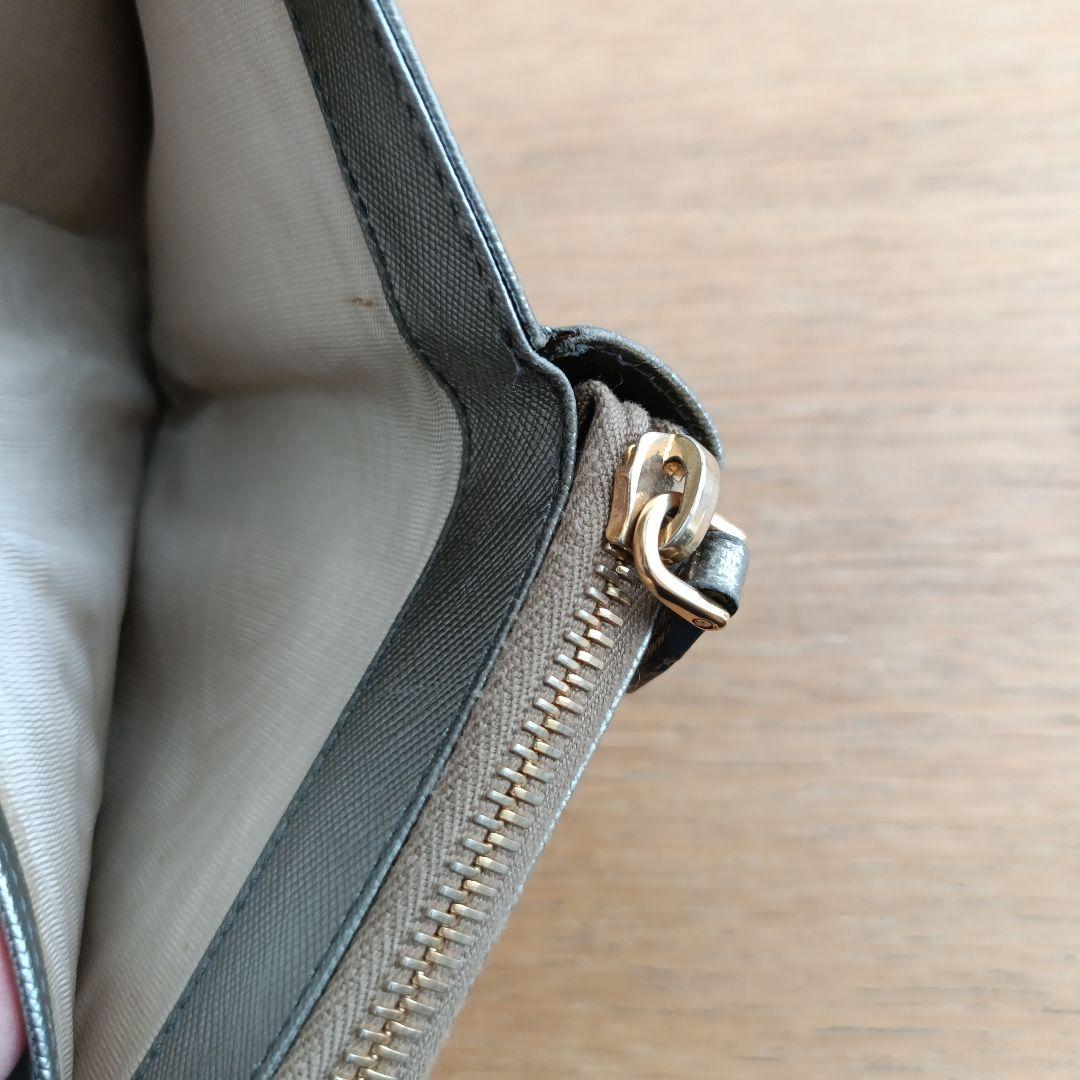 PRADA プラダ ラウンドファスナー ジップ 三角ロゴ
