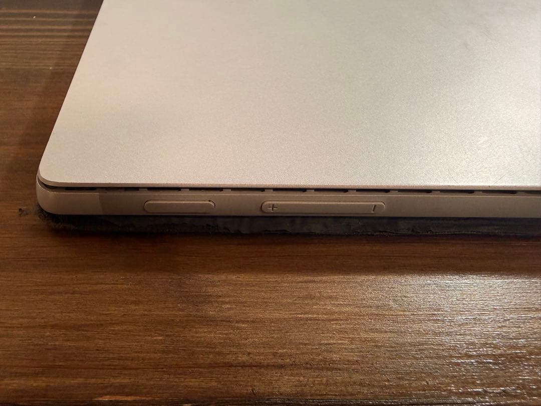 Windowsタブレット本体 Microsoft Surface Pro 5 8GB/128GB