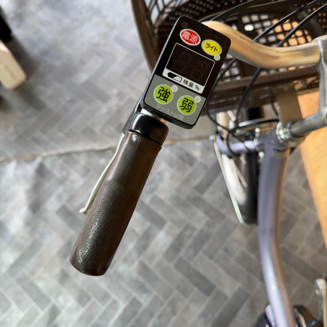 電動アシスト自転車 シルバー 20インチ バスケット付き