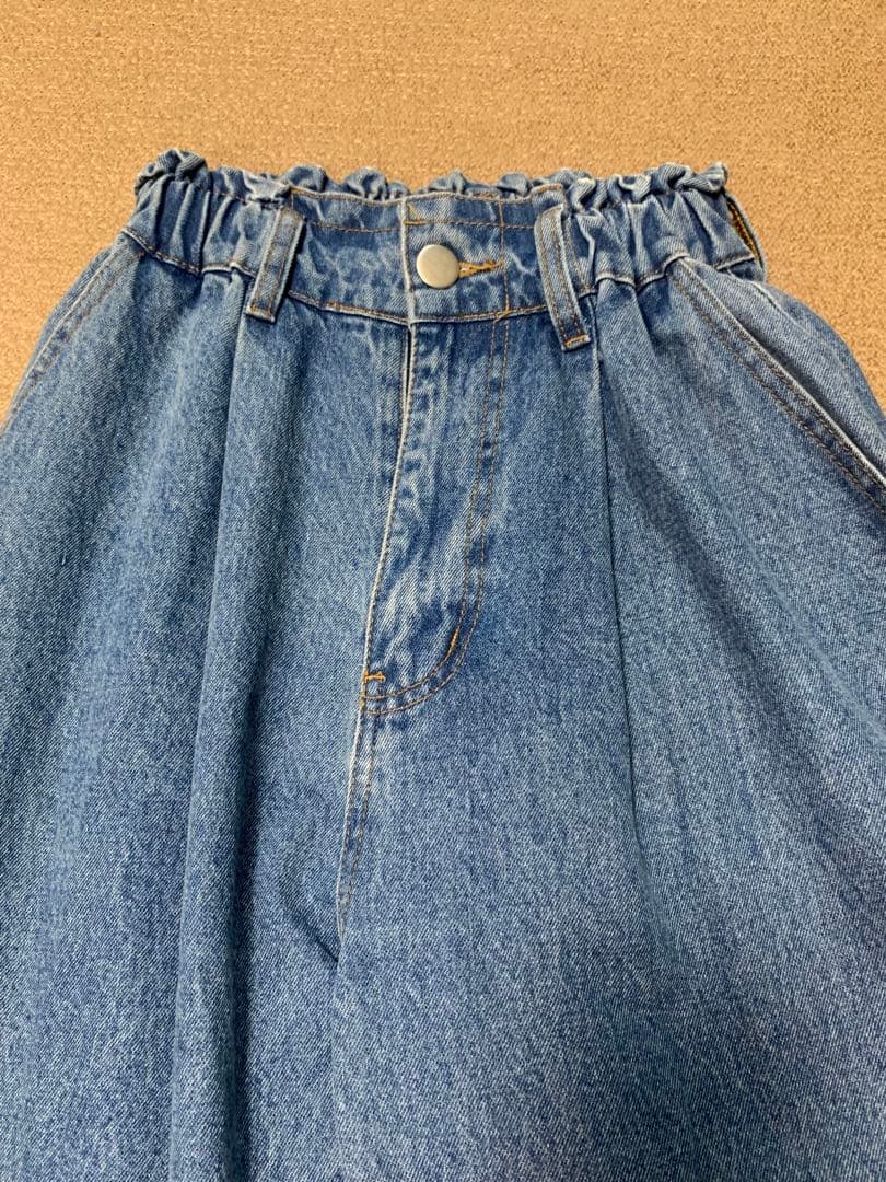 美品　UNMINOU フロントタックデニム　バックギャザー