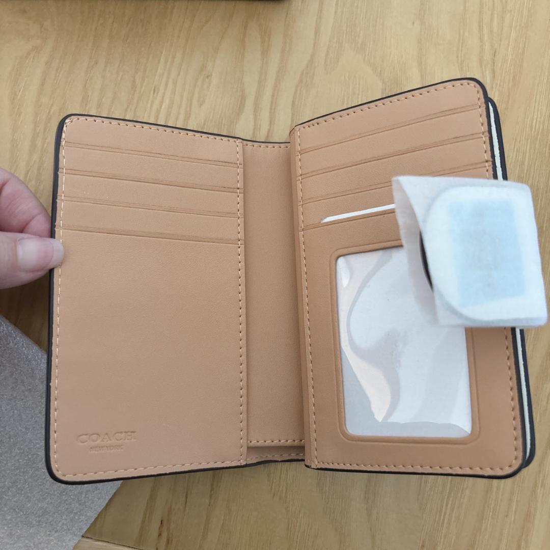 M*o様 COACH コ－チ 二つ折り財布 シグネチャー 【新品・未使用】