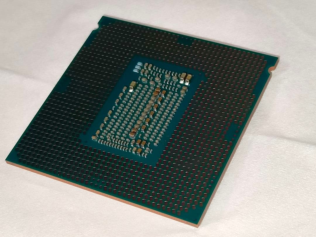Intel Core i5 9600K　　CPU　LGA1151
