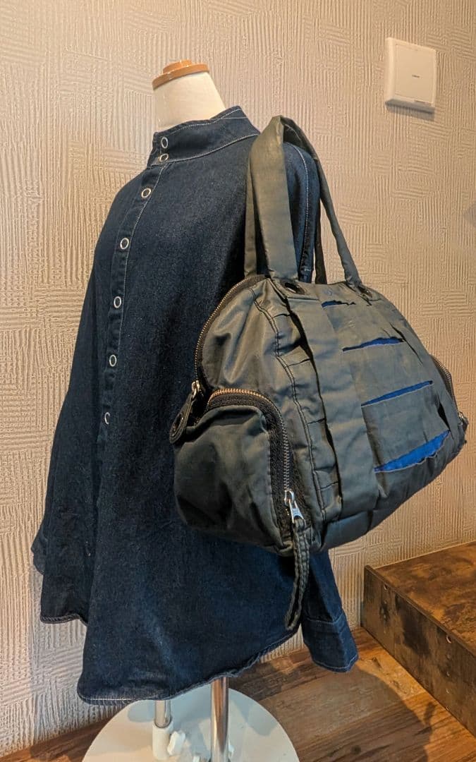 DIESEL Boston bag ボストンバッグ　黒　ブラック　トートバッグ