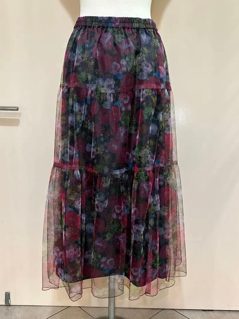 新品タグ付き　エムズグレイシー（M'S GRACY）ロングスカート　サイズ40