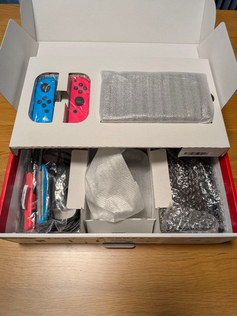 NintendoSwitch 本体 バッテリー強化版　microSD128GB付