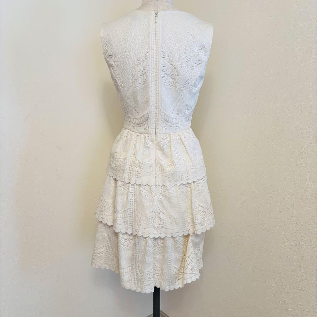 春夏 BCBGMAXAZRIA クリーム ティアードワンピース S