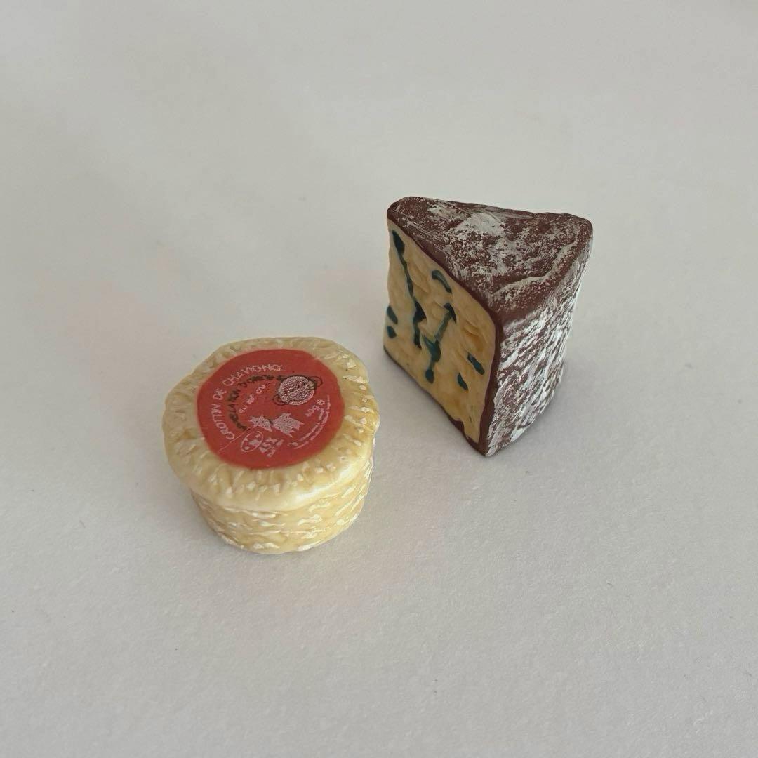 フランスのチーズ　希少　フェーブ　ヴィンテージ　フランス　陶器　ミニチュア　置物