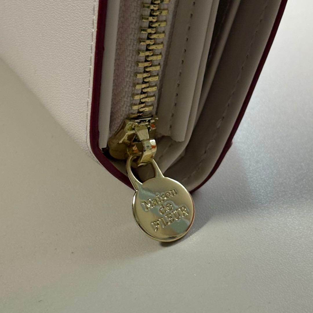 Maison de FLEUR メゾンドフルール 折り財布 レター型ウォレット