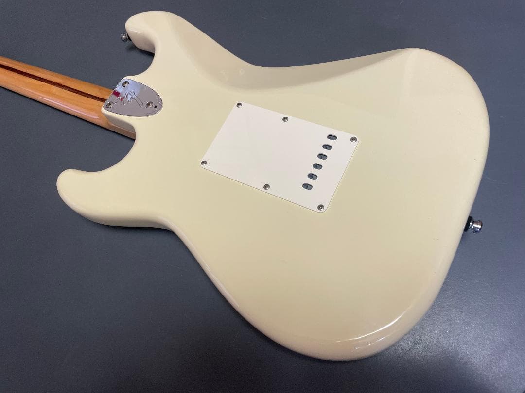 Aシリアル フジゲンSquier CST-30