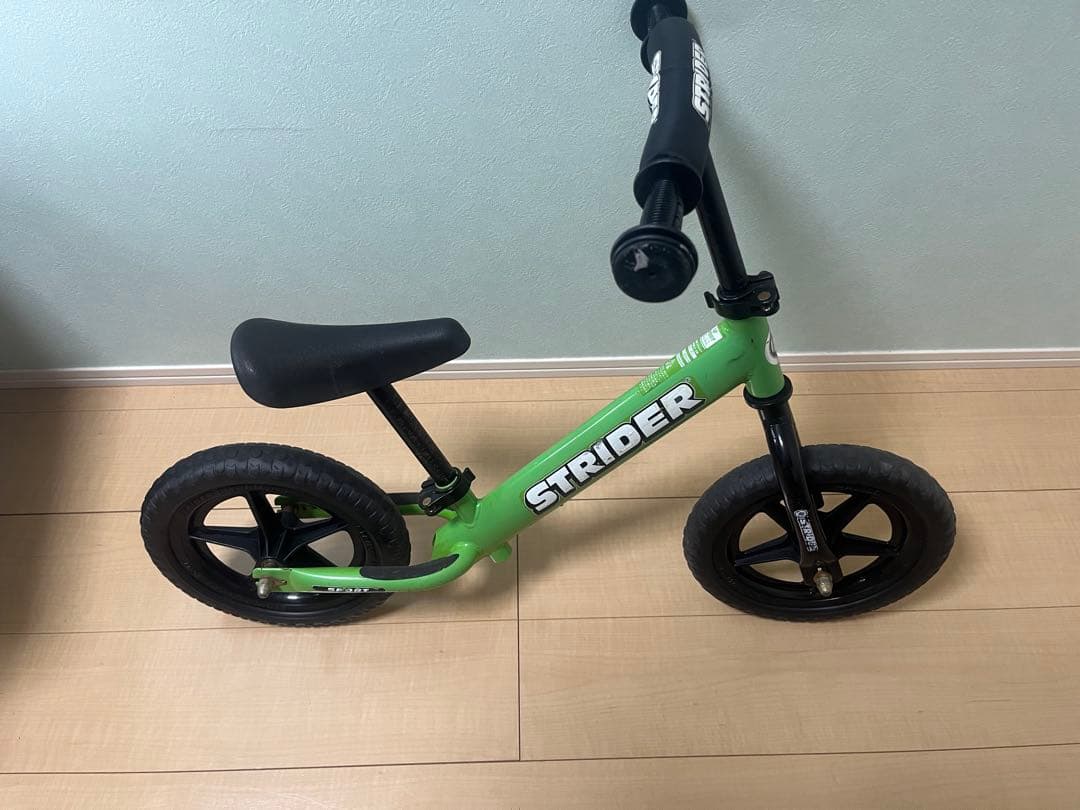 STRIDER スポーツ バランスバイク レッド　ストライダー　グリーン