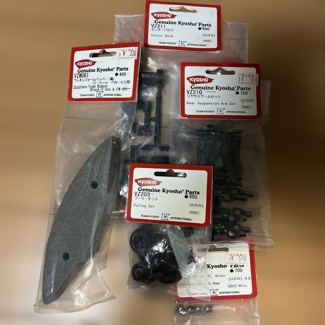 京商　￼V-ONE RRR JP Racing FX12T スペアパーツ付き