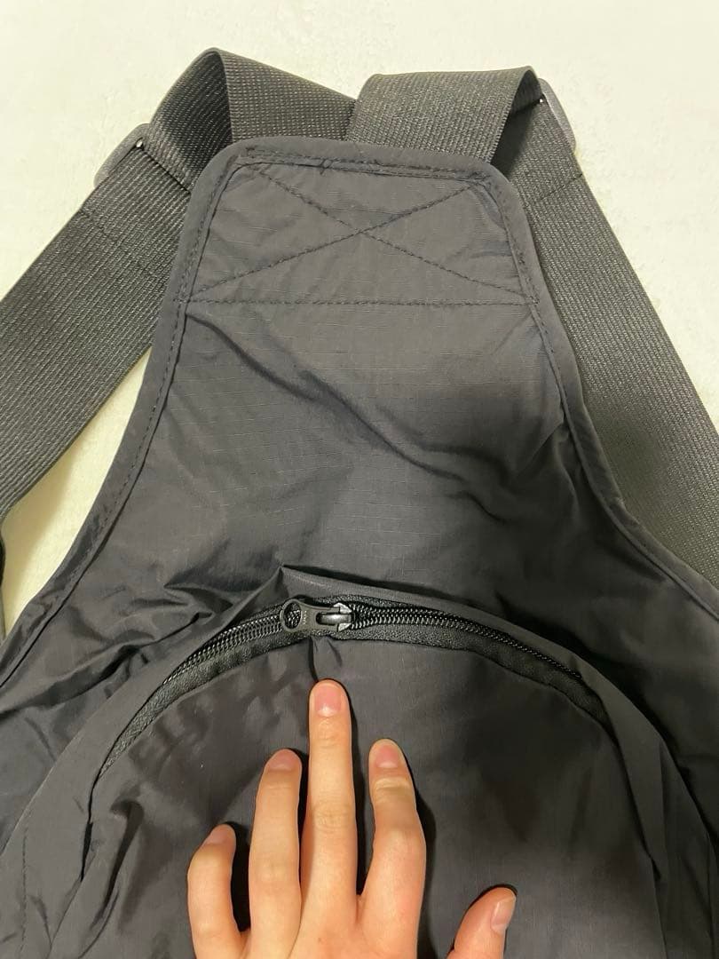 【即購入•即日発送OK】HIMANI スノーボードベスト ブラック