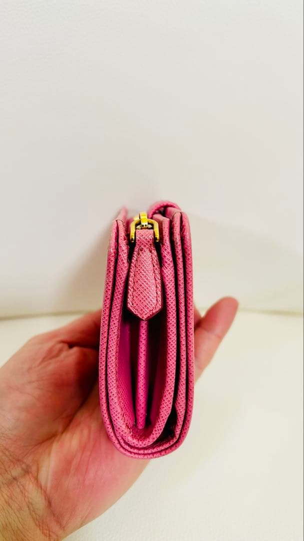 PRADA プラダ 財布　二つ折り　サフィアーノ　ピンク