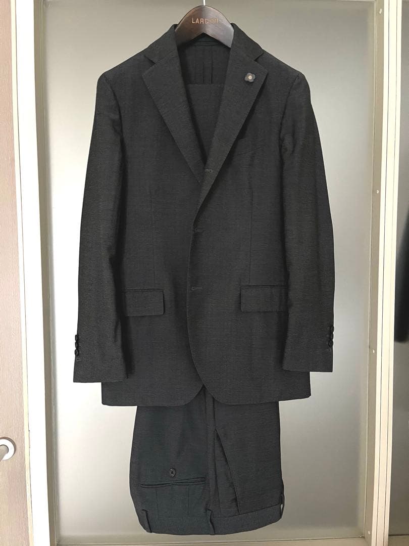 新品同様　LARDINI ラルディーニ　チャコールグレー　セットアップ　スーツ