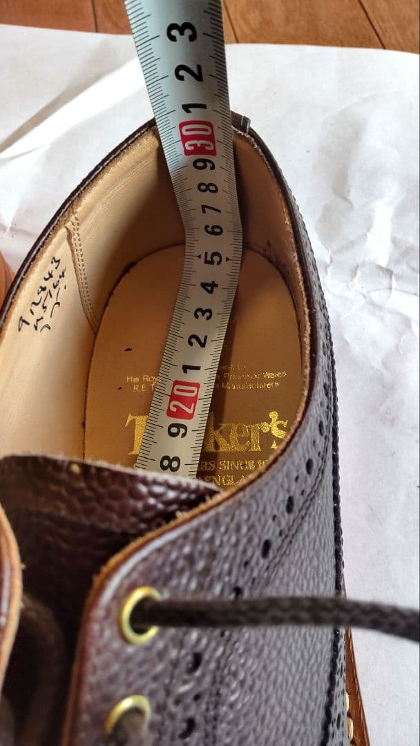 Tricker's ブラウン ブローグシューズ