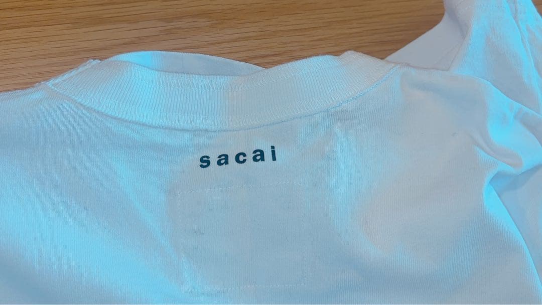 未使用　限定　sacai サカイ　ホリデー　刺繍　ロゴ　Tシャツ　白