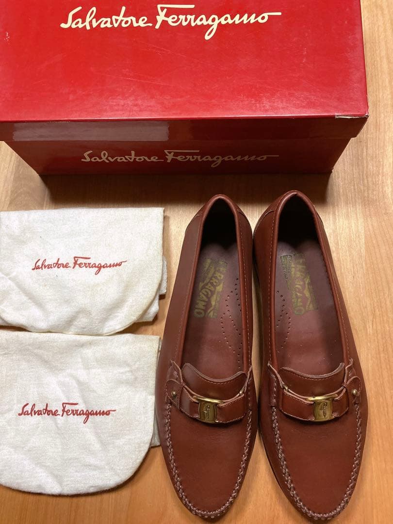 【未使用】Ferragamo フェラガモ メンズシューズ モカシン 茶 8
