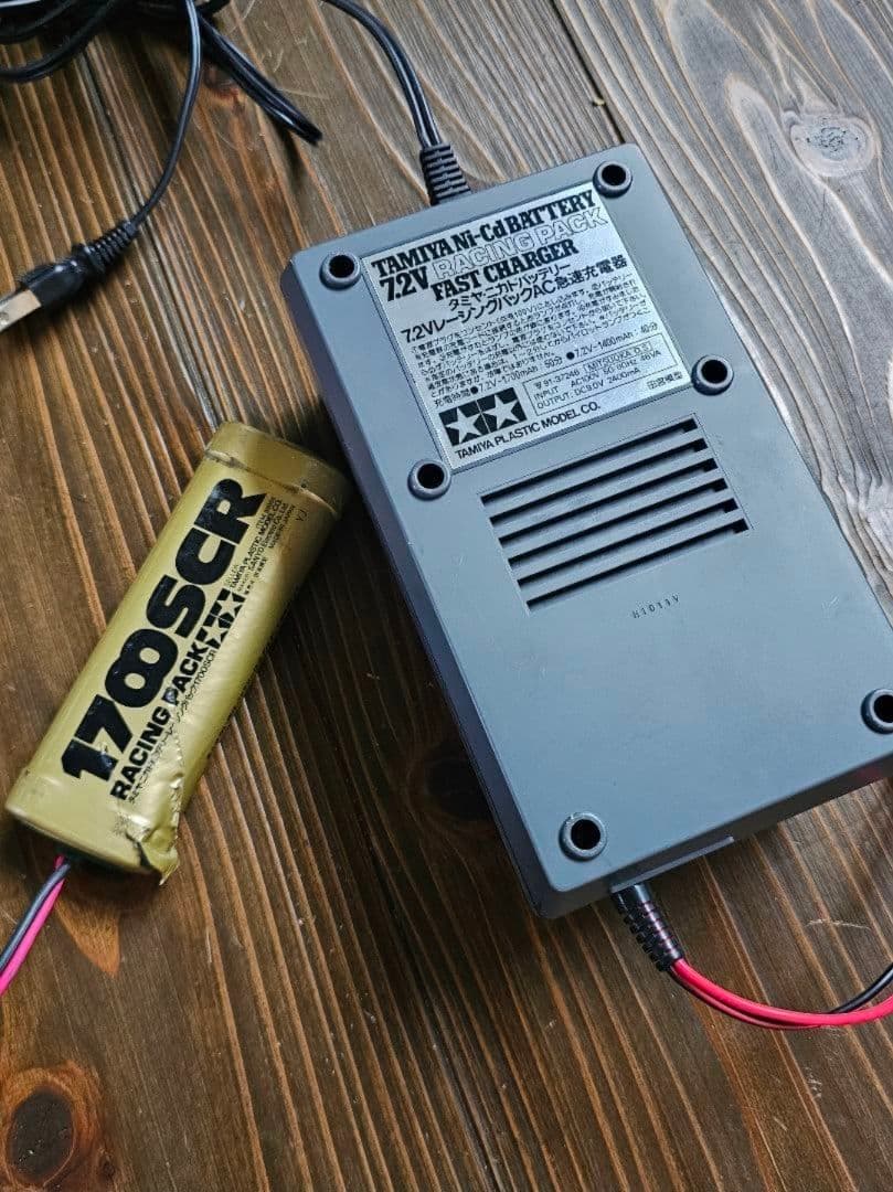 WILD WILLY2 ラジコン急速充電器+バッテリー3個セット値引不可！