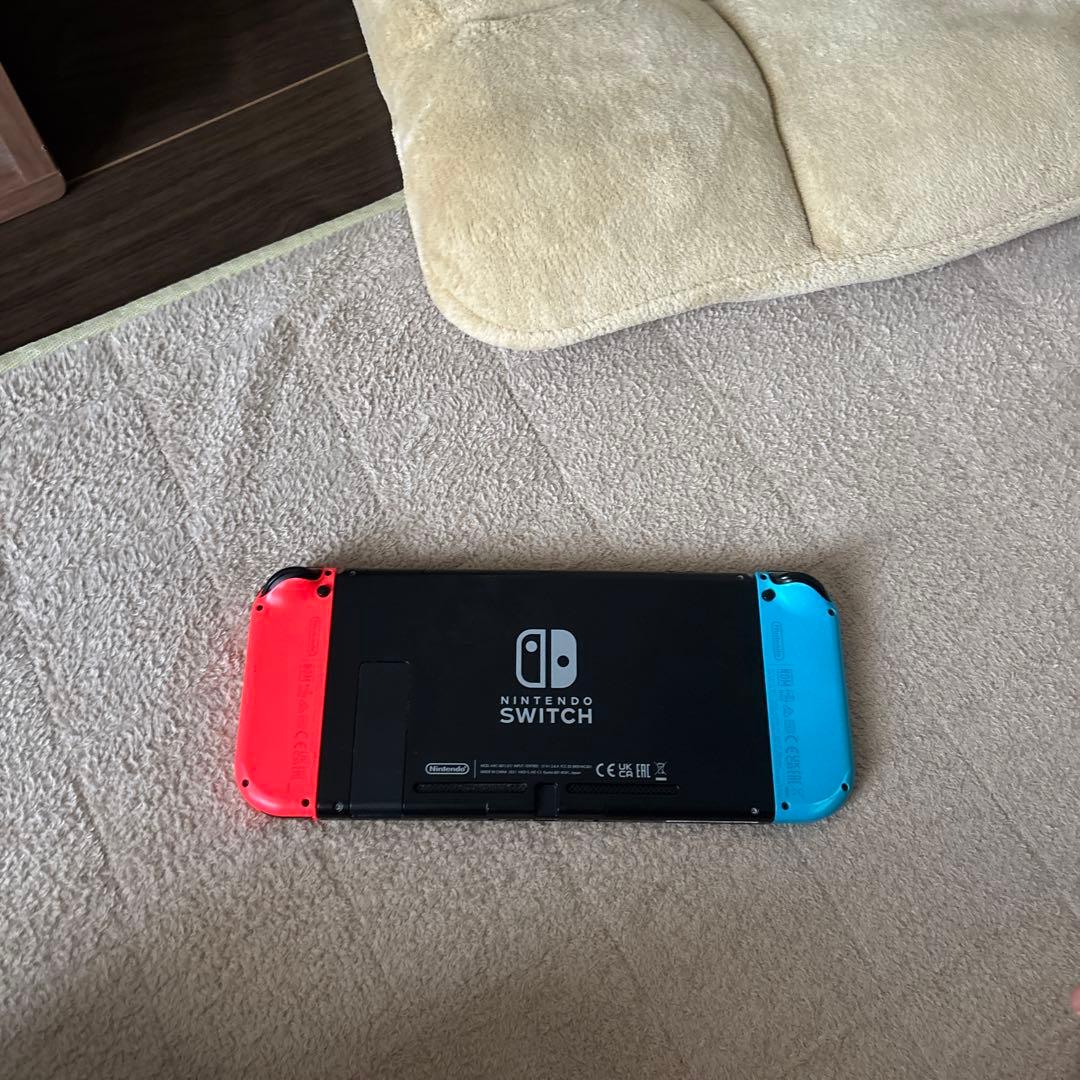 o*i様 任天堂Switch 本体　赤青　箱無し