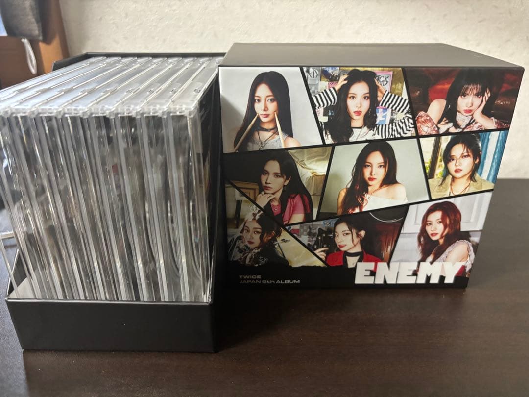 TWICE 「ENEMY」8thAnniversary 888限定