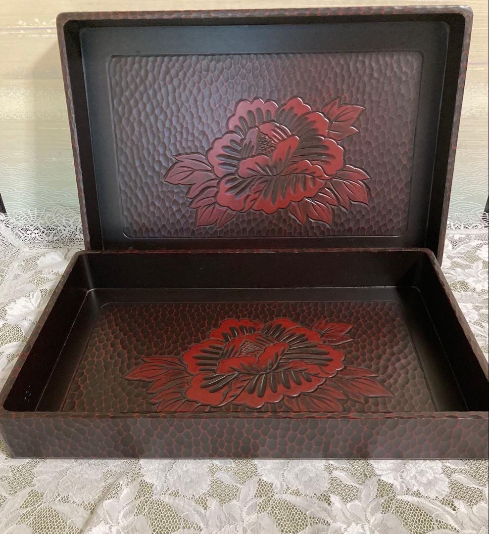 鎌倉彫衣装盆（昭和レトロ）　乱れ箱2枚入れ子