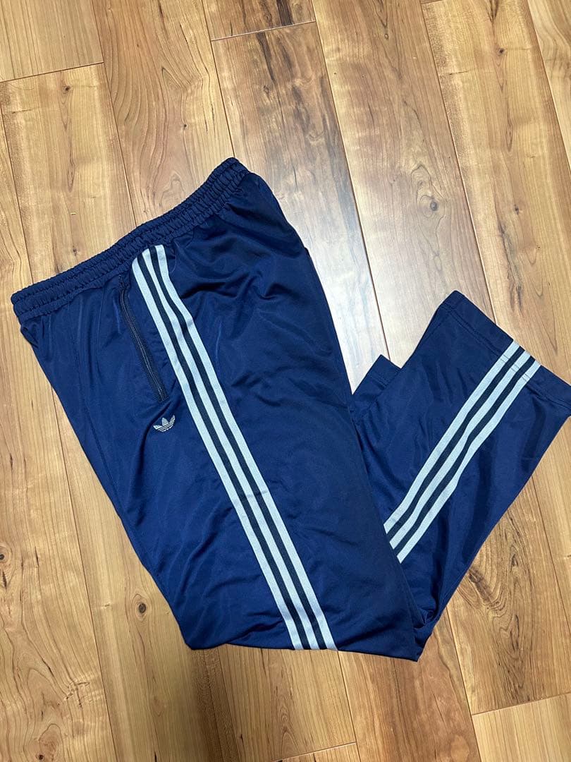 adidas Originals トラックパンツ