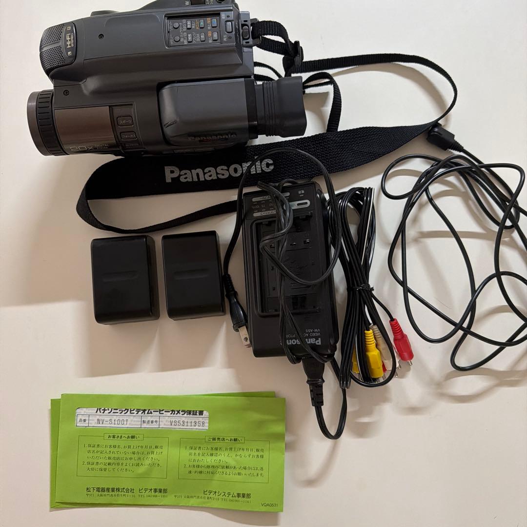 Panasonic NV-S100 VHS-C ビデオカメラ