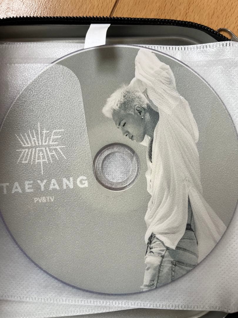 BIGBANGSOLのCDとCDケースセット