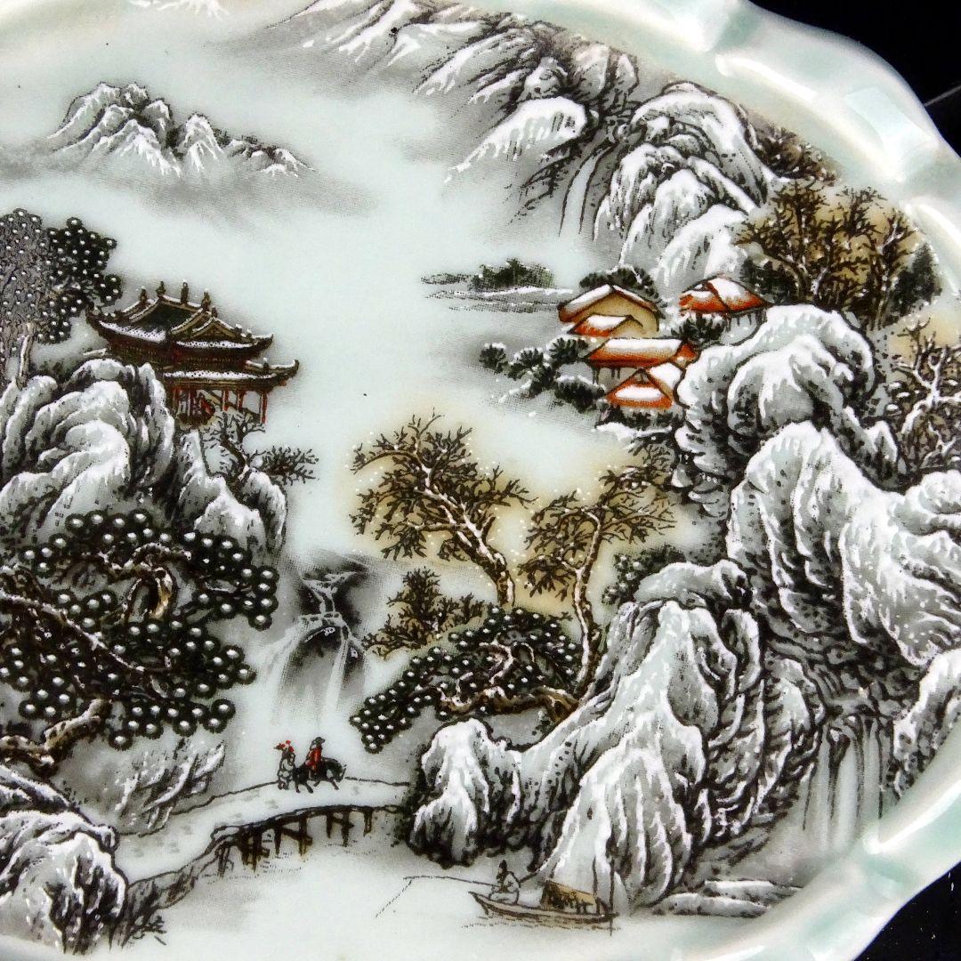 蓮台豆青釉楕円台 観音台 景徳鎮 陶磁器 装飾品 現代工芸品 美術品 置物