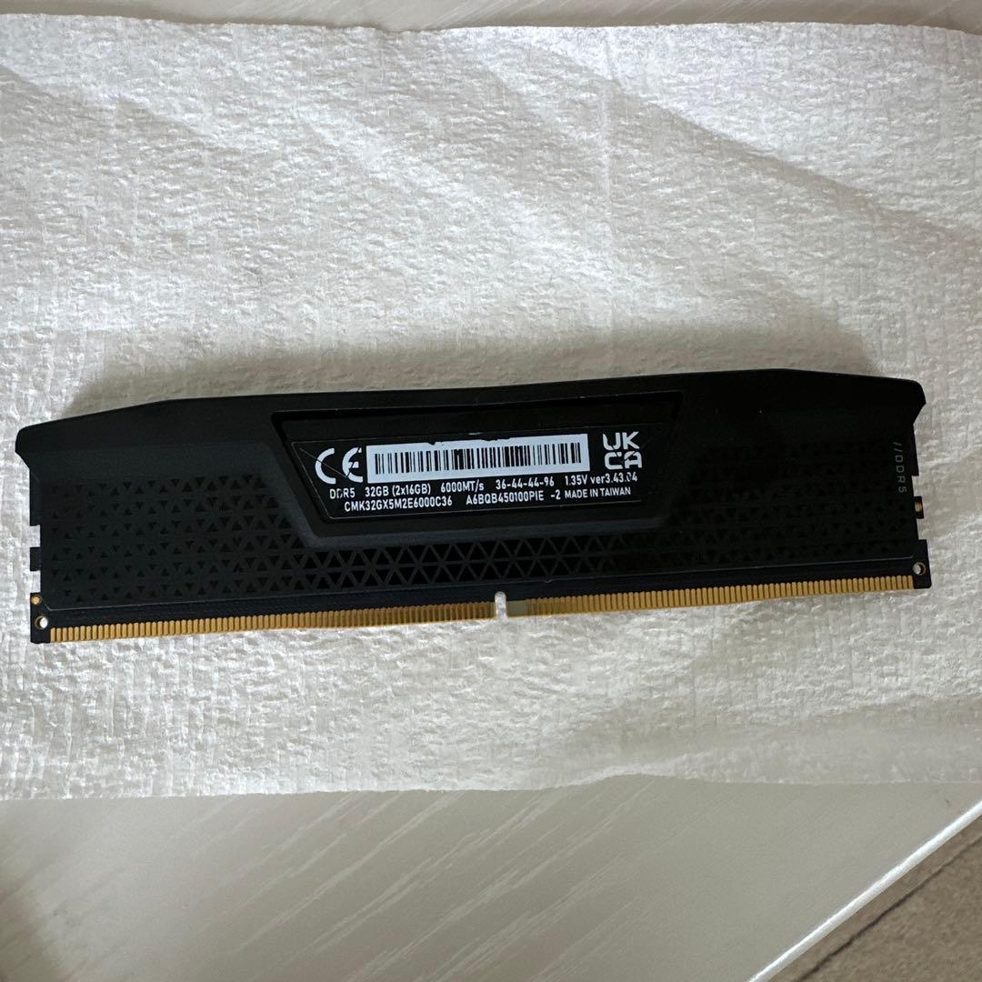 CORSAIR VENGEANCE DDR5 16GB メモリ