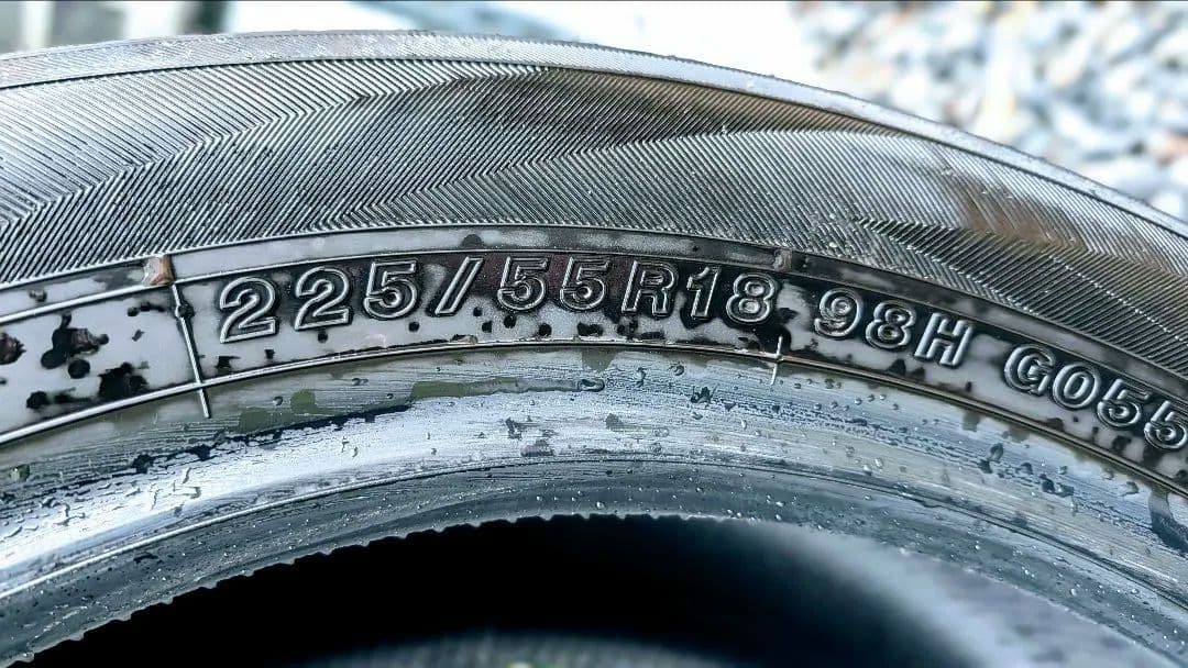 デリカD5純正タイヤ4本 GEOLANDAR SUV 225/55R18