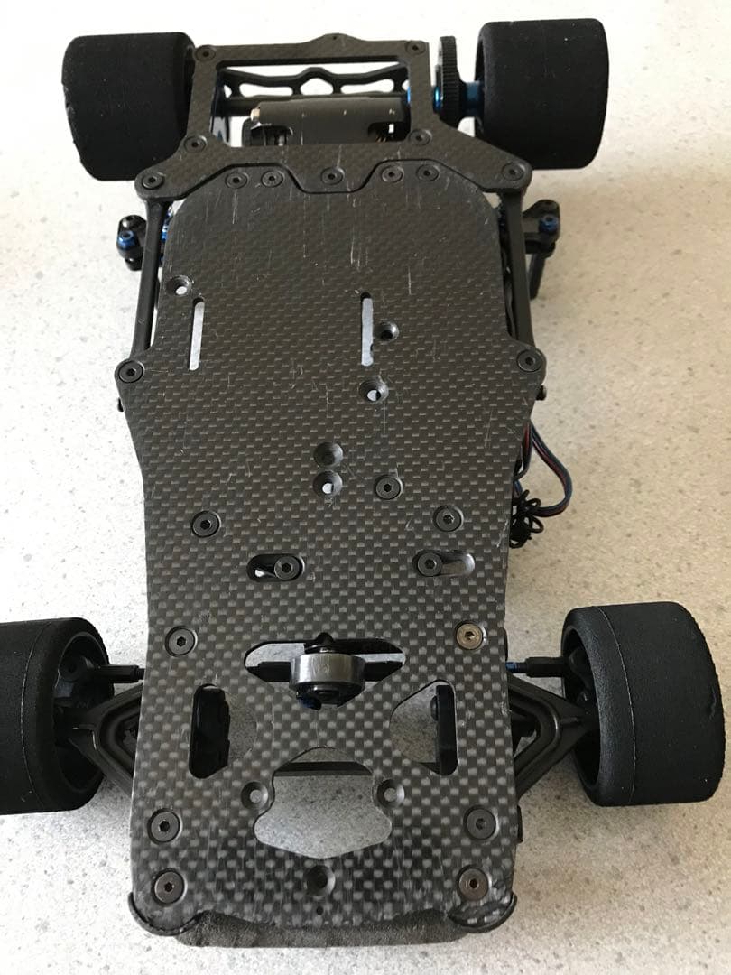 カーボン製シャーシ ホビーラジコンカー