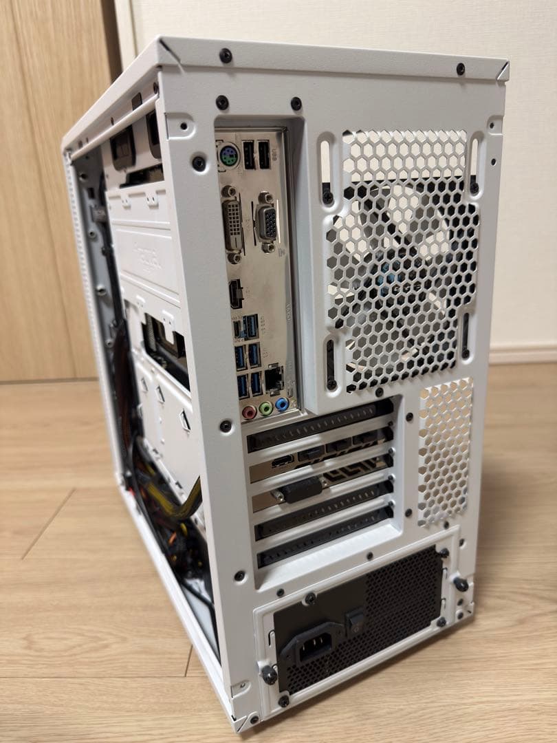 【箱有】FractalDesign自作PC(Ryzen/RX570)ストレージ無