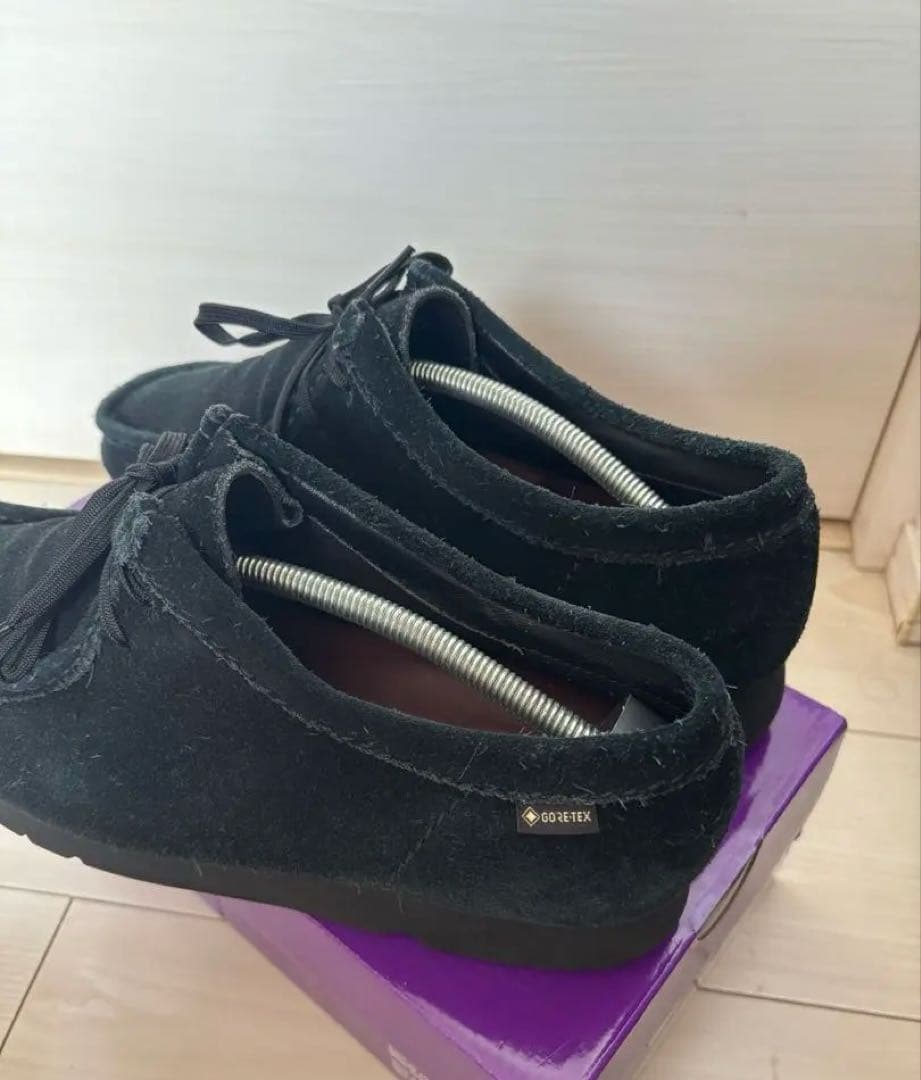 Clarks ワラビー GORE TEX スウェード ビブラムソール ブラック