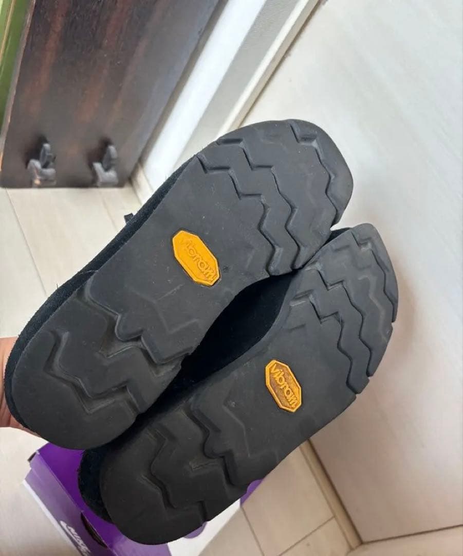 Clarks ワラビー GORE TEX スウェード ビブラムソール ブラック