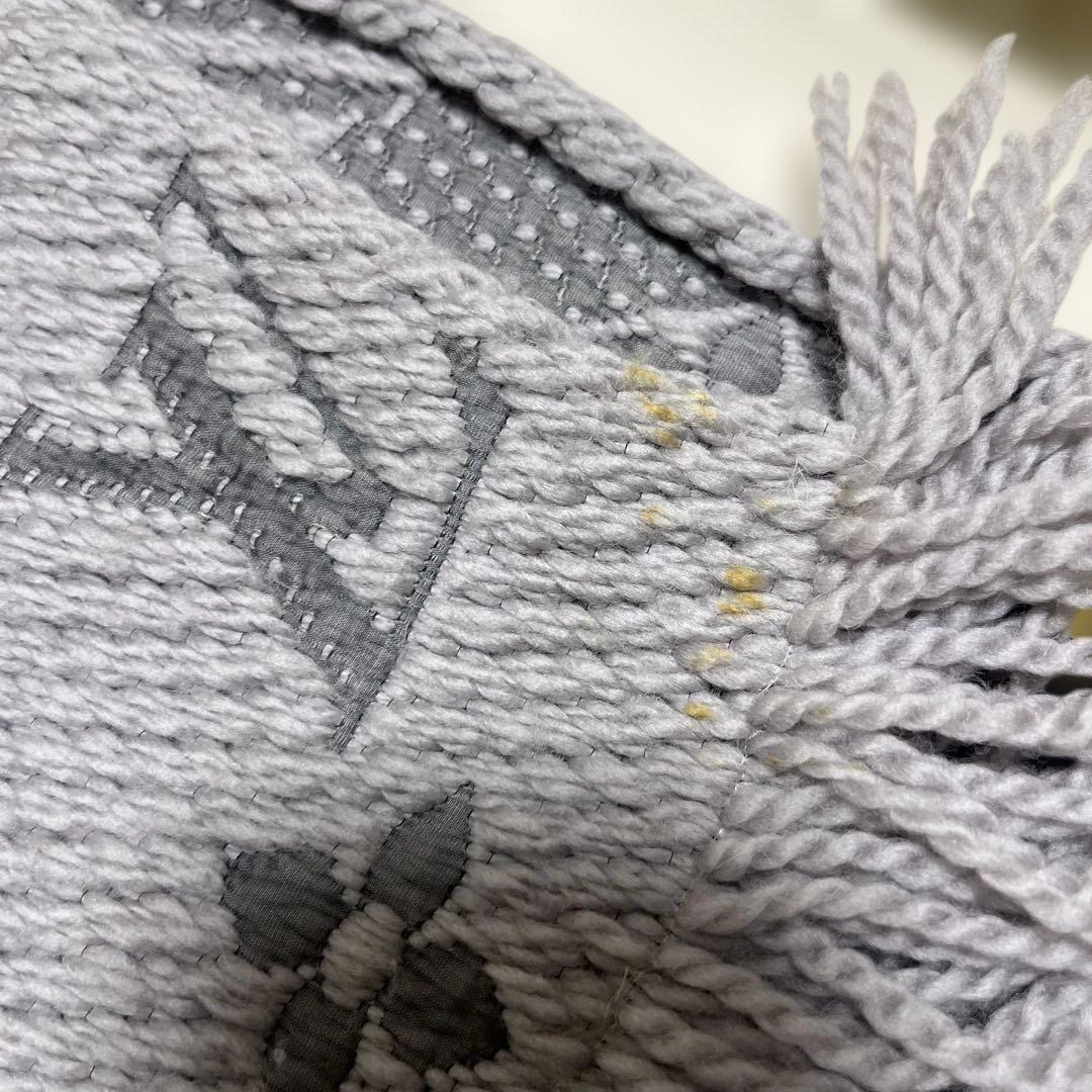 ルイヴィトン　ロゴマフラー