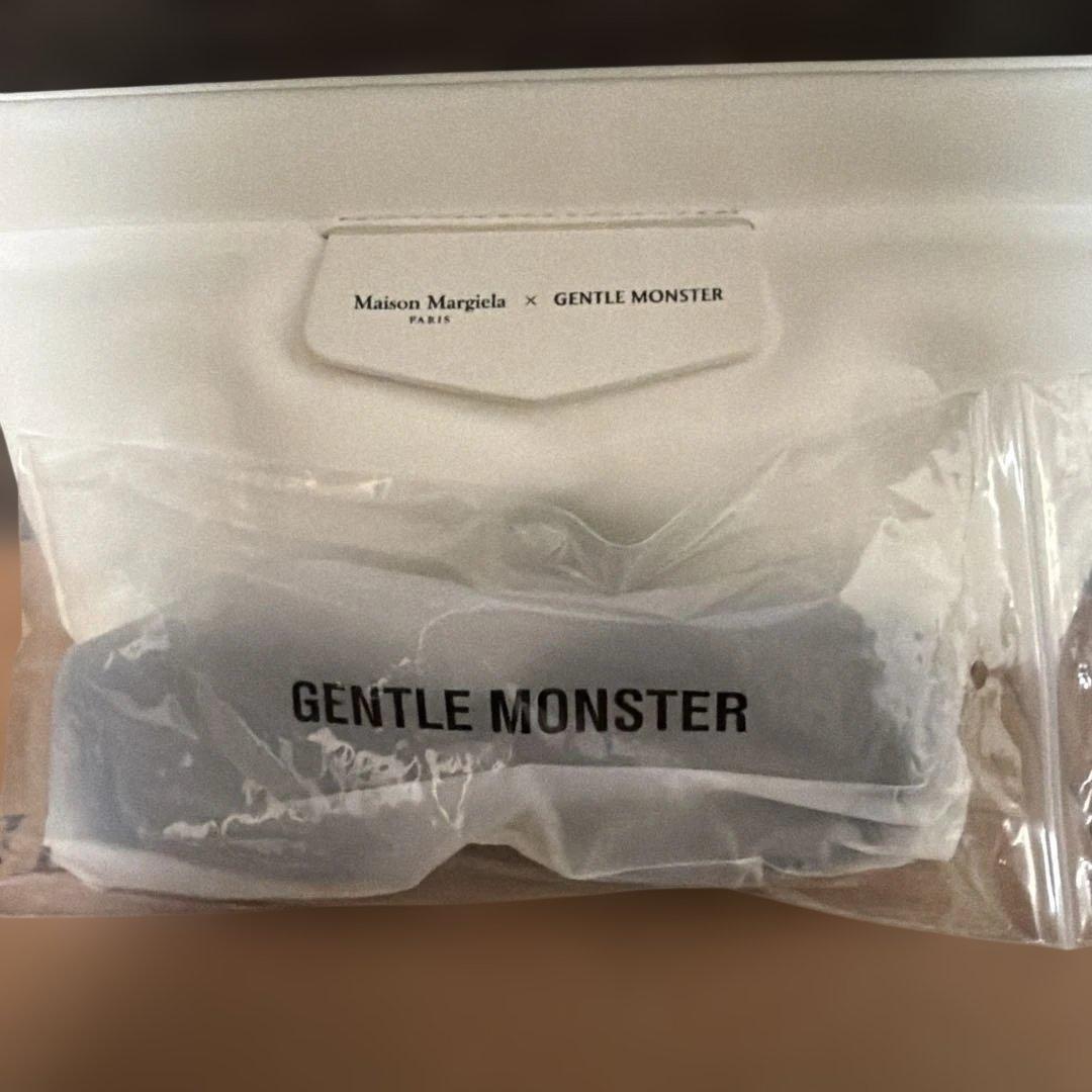 MaisonMargiela × GentleMonster MM10601