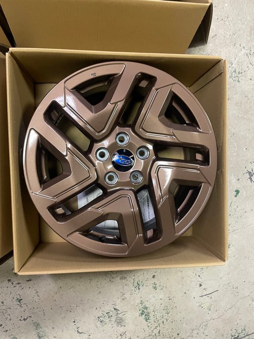 スバルフォレスタースポーツ　SL5 ホイール　18インチ　7J PCD114.3