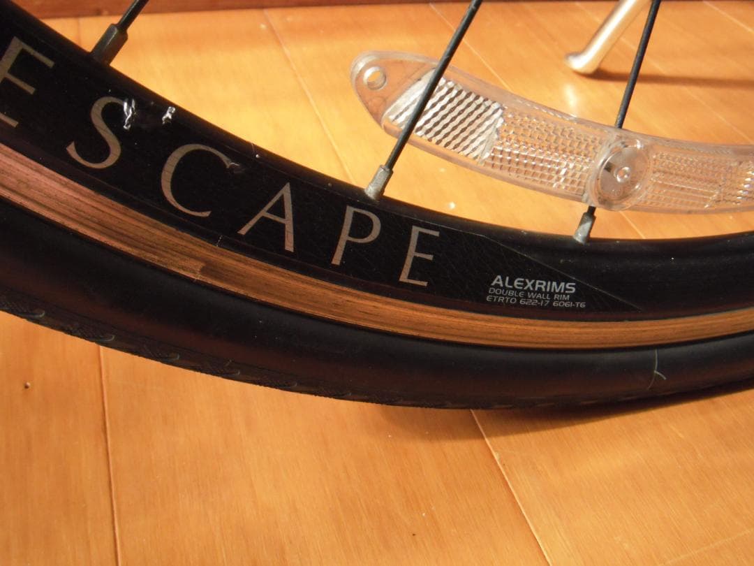 【手渡し 南大阪】中古クロスバイク GIANT ESCAPE Air 白 XXS