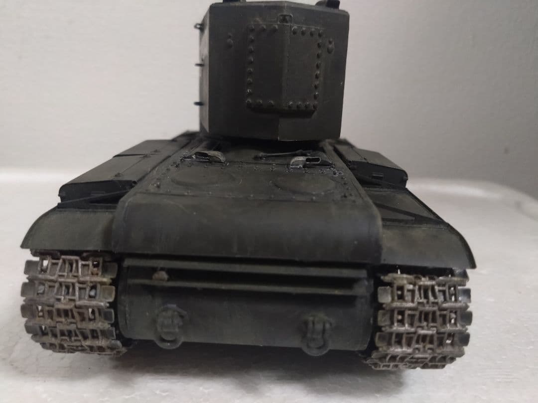 プラモデル戦車プラモデル1/35ソビエト重戦車ＫＶ2ビッグターレット完成品。