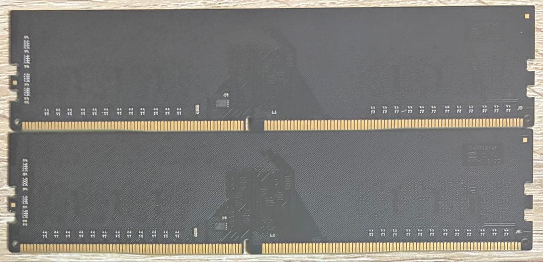 【中古】DDR4-2400 32GB(16GB×2枚) SiliconPower
