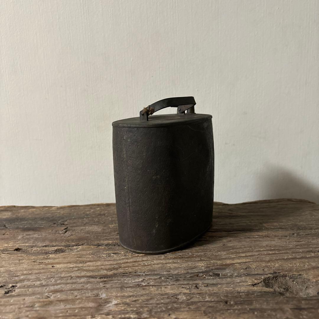 古道具に花　銅製油差し　アンティーク　花器　秦秀雄　青山二郎　白洲正子　検:李朝
